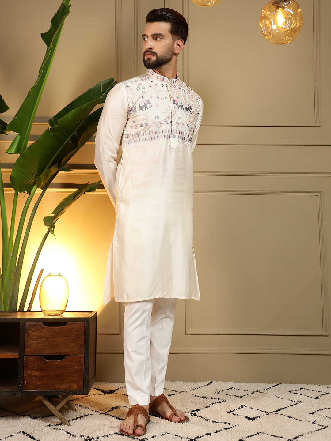 Royal Ivory Elephant Embroidered Men's Festive Kurta - Off-White
